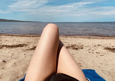 art on elm street topless onlyfans