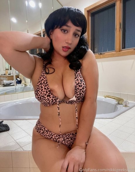 NikkiGeeks leaked onlyfans naked
