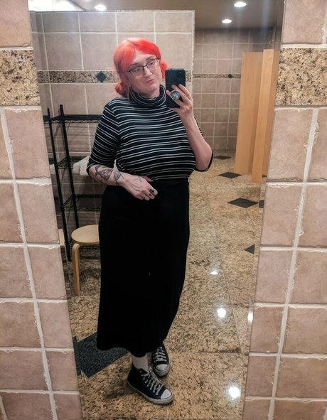 scarlettultra only fans pictures