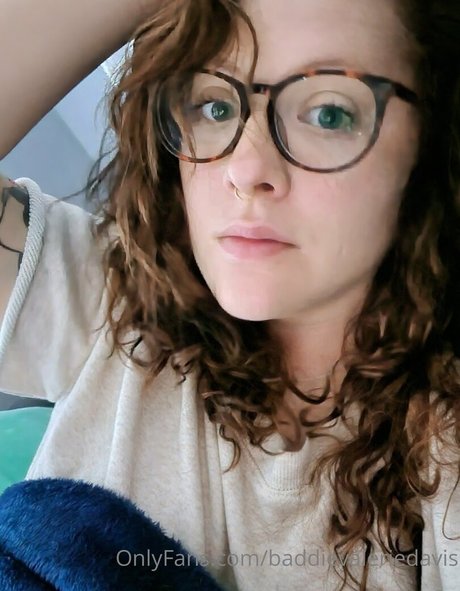 baddievaleriedavis onlyfans leaked pics