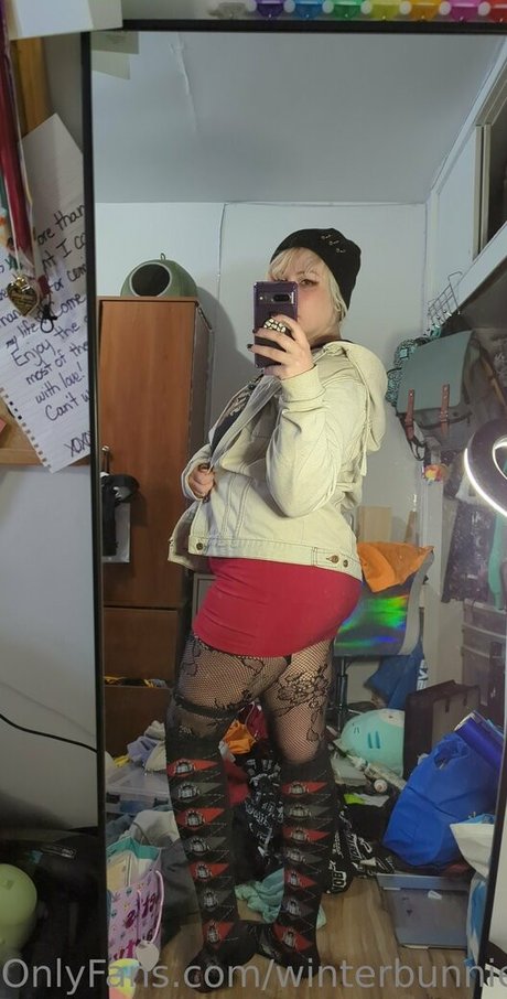 winterbunnieeoffree naked onlyfans