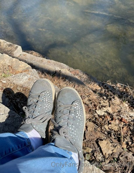 sweettoes4u only fans content