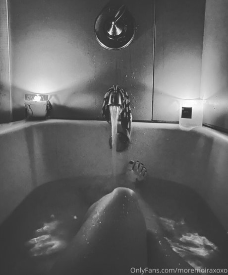 moremoiraxoxo nude onlyfans leaks