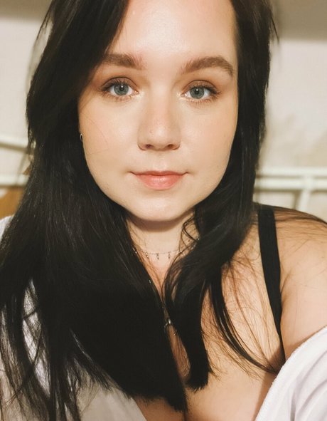 Cherrycola1990 desnuda onlyfans