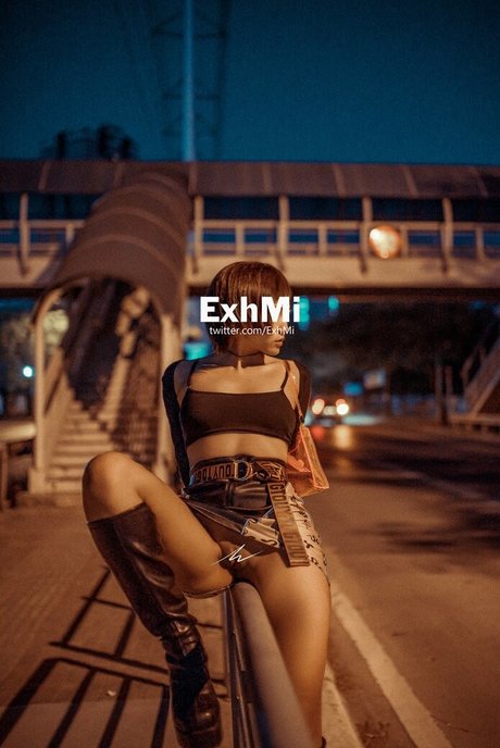 ExhMi onlyfans model