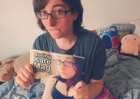boringkatestore onlyfans nude pictures