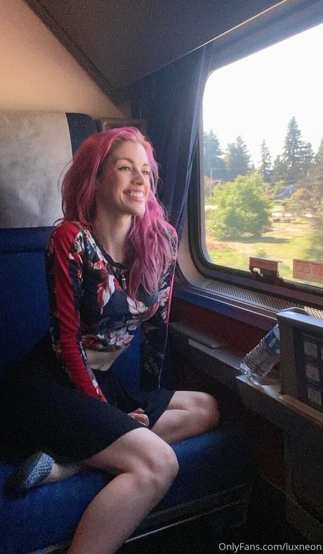 Luxneon nude onlyfans porn