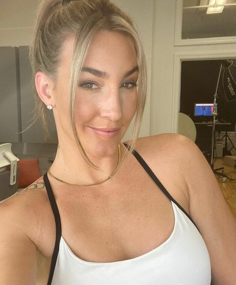 Mikaela Mayer onlyfans porn