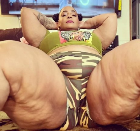 Assoholic22 onlyfans ass