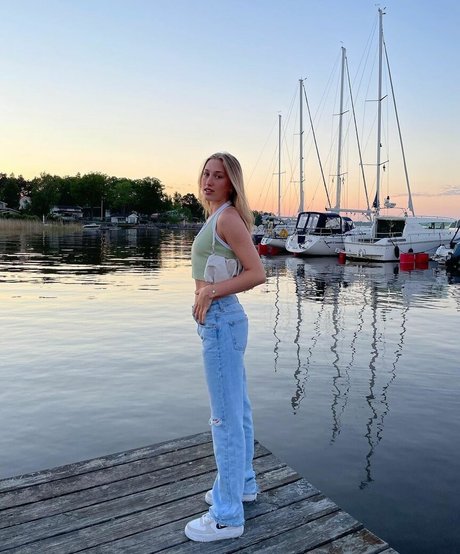 Juliette Bossu nude leak onlyfans