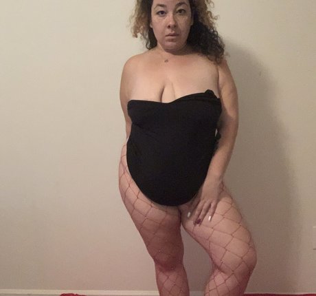 queenkenz28 only fans pictures