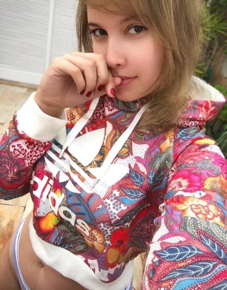 Lara Lunardi xxx only fans