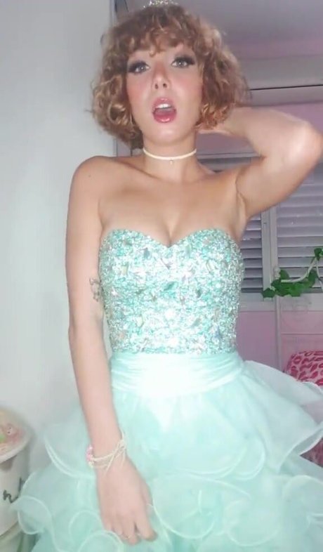 Mayuminnielove onlyfans nude