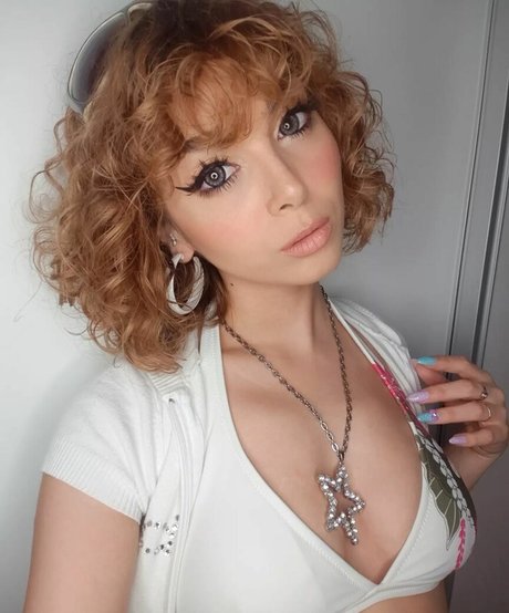 Mayuminnielove free only fans