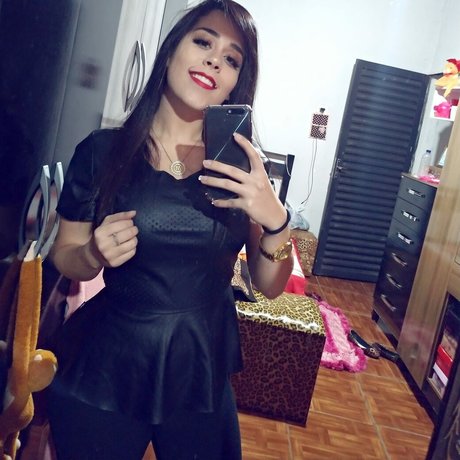 millenecarolina onlyfans naked