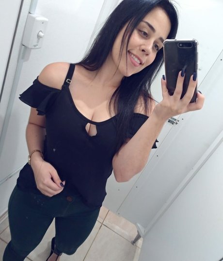 millenecarolina leaked onlyfans nude