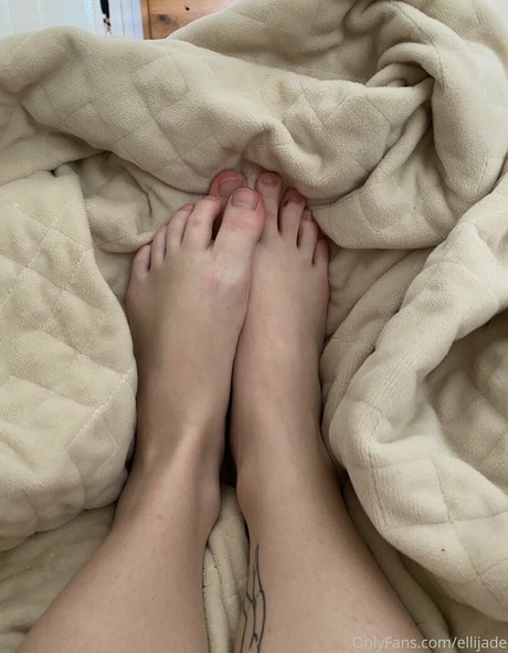 ellijade nude onlyfans leak