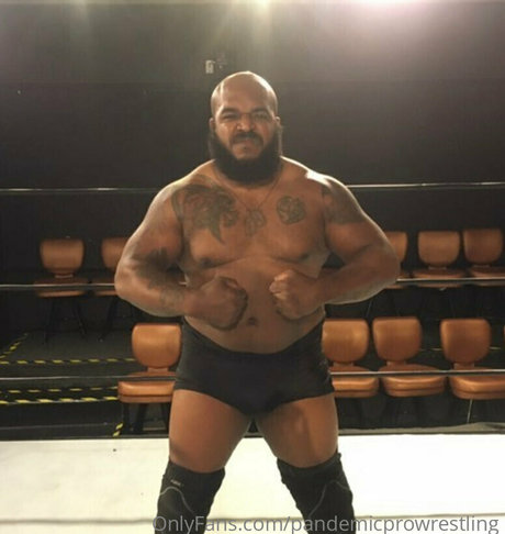 pandemicprowrestling nude leak onlyfans