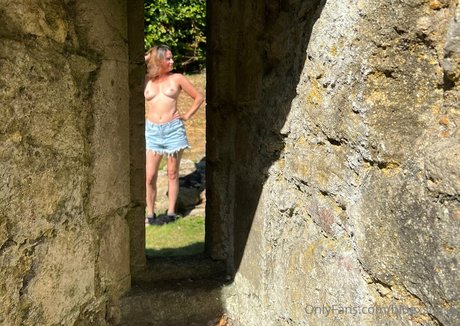 bluexstacey onlyfans model