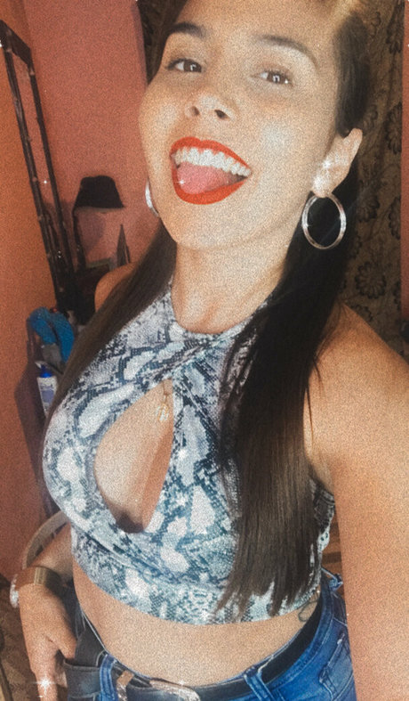 charlottejohnsonn onlyfans leaked