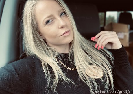 gndtj94 onlyfans boobs