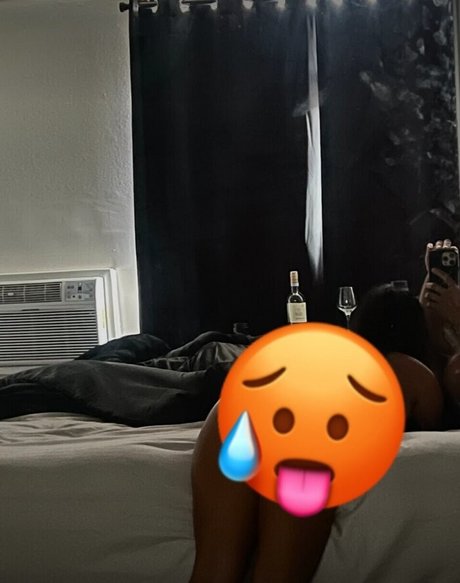 Daria Hadipour onlyfans free