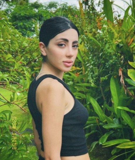 Sevinch Salmanova onlyfans images