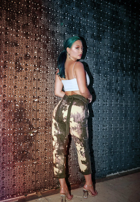 intotheevening only fans.