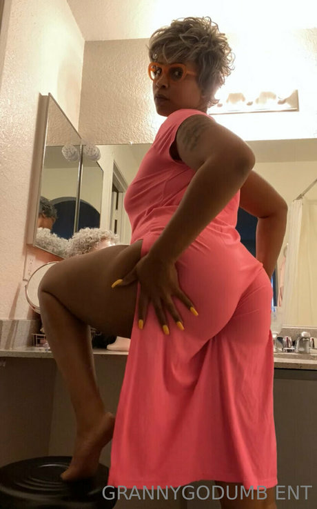 grannygodumb nude leaked onlyfans