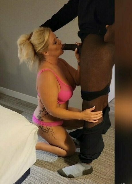 neokblondehotwife onlyfans nude