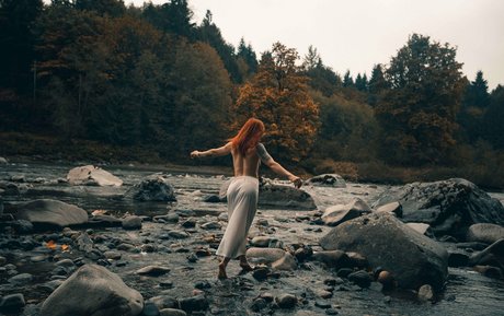 lucylavagirlfree onlyfans topless