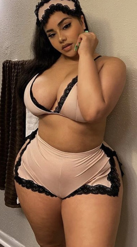 Megan Velez onlyfans leak