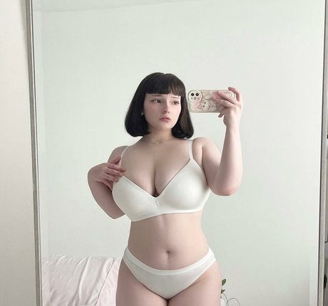 emidoll onlyfans nudes leaks