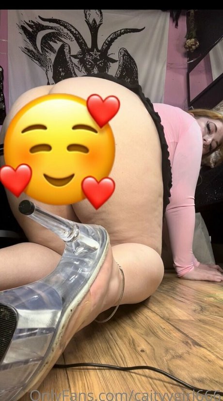 caityygirl666 only fans pics