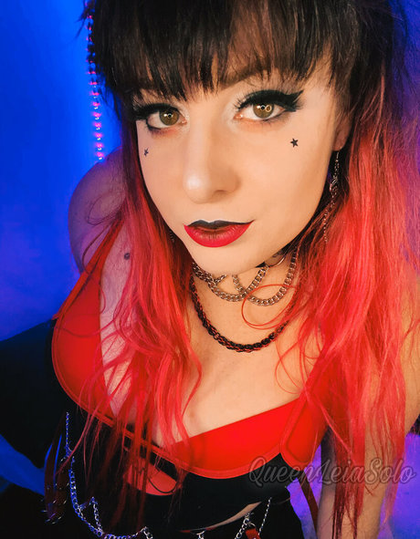 queenleiafree onlyfans sex leaks