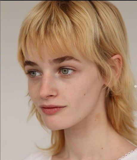 Esther McGregor onlyfans leak ass