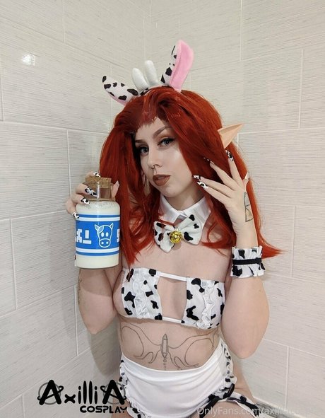 axilliacosplay onlyfans star