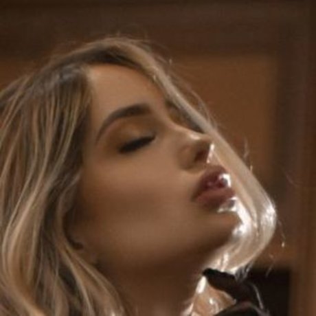 Dani Tabares onlyfans nude pics