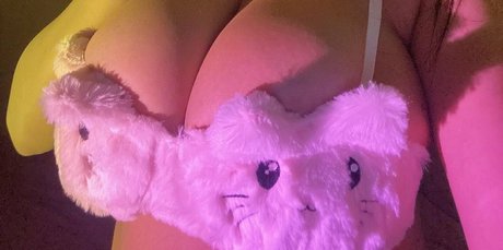 Crystal Senpai onlyfans nude content