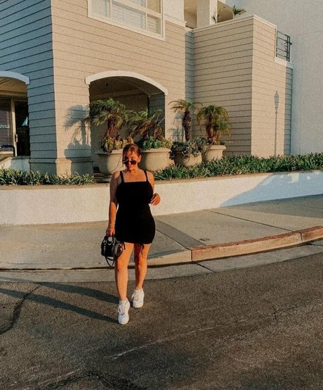 Nikki Kay onlyfans porno