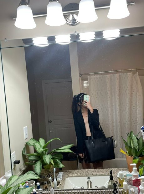 everybodymeow nude leaked onlyfans