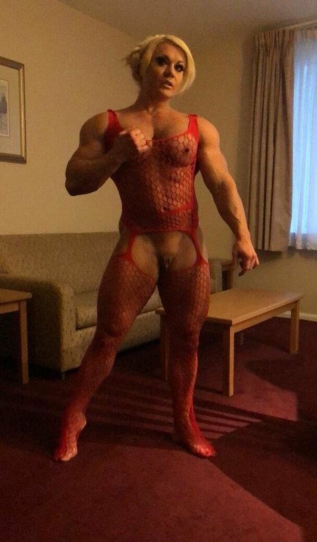 lisaxxxcross onlyfans content type