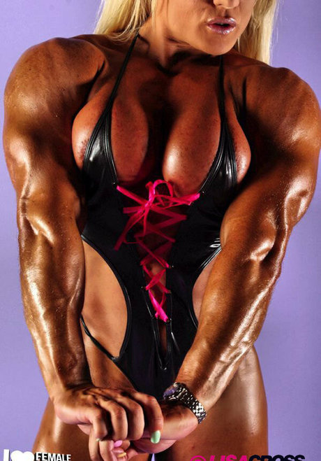 lisaxxxcross Profile pic