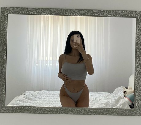 mikitty y onlyfans photos