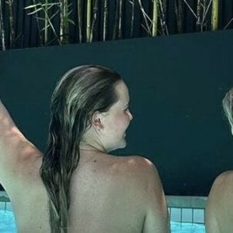 cliocrowhurst onlyfans naked