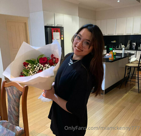 miamckenny777 onlyfans leaks