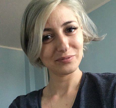 aneshereforu onlyfans strip tease