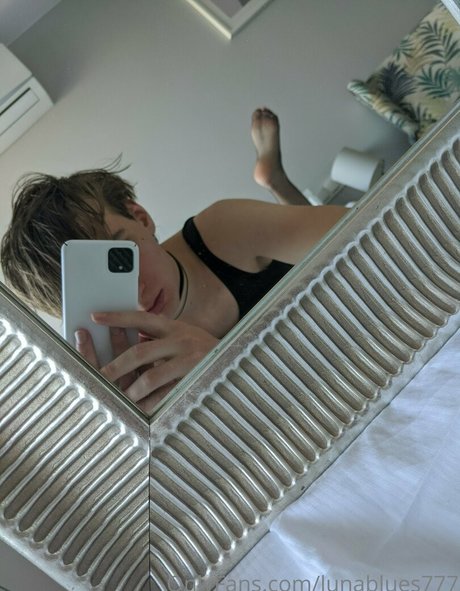 lunablues777 onlyfans model images