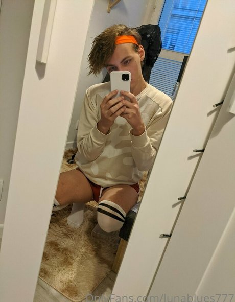 lunablues777 onlyfans ass