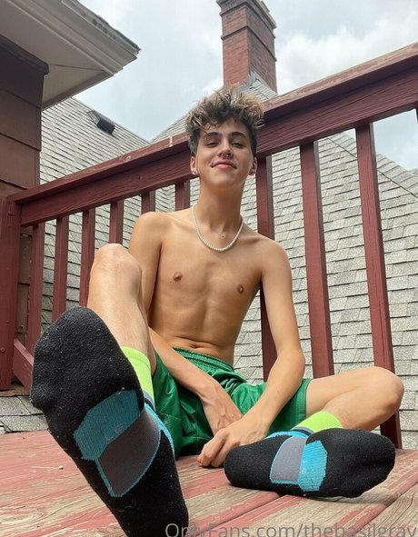 basilgray only fans nude leaks